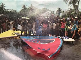 Golly, Ric burnup, Elise