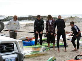 Mast stuck - turns into social event