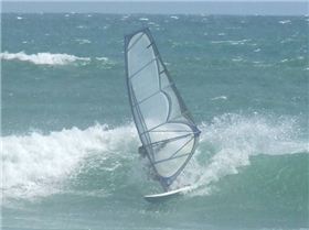 GAZZZZZA  and GREG  BURROWS  Olderrr cool schoolies show the crew up in the early bash