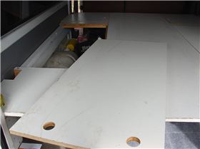 Jamie snowboard in PJ's and Petes van 018