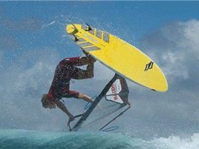 Naish 2011 Boards Tri Fin 01