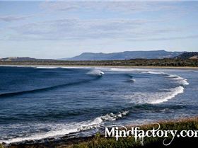 Gerroa - Wednesday 18 August - Main Break