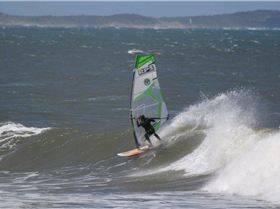 Hock with a big clean roundhouse!