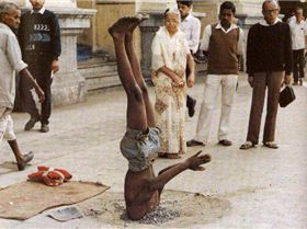 usersjohnborthwickpicturesiphoto-libraryoriginals2008man-with-head-in-the-ground