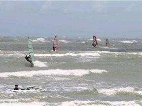 afternoon session gusts to 45knots