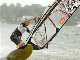 Valentine Dec 27th 2011 - 25-30kts SSW