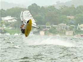 Valentine Dec 27th 2011 - 25-30kts SSW