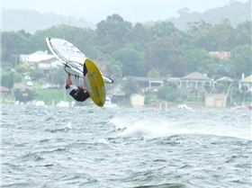 Valentine Dec 27th 2011 - 25-30kts SSW