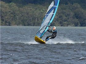 Canton 18-8-12 20 -30kt WNW