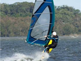 Canton 18-8-12 20 -30kt WNW