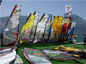 Fresh water, 25 knots and warm