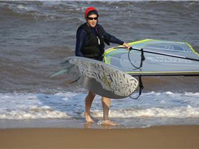 Queens beach haggar Small