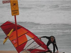 Duncan Sailing Maroubra Beach in a Southerly