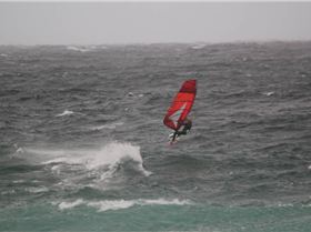 Duncan Sailing Maroubra Beach in a Southerly