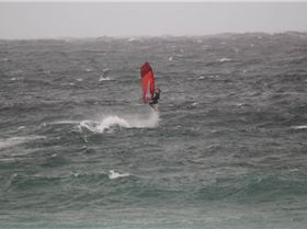 Duncan Sailing Maroubra Beach in a Southerly