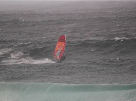 Duncan Sailing Maroubra Beach in a Southerly