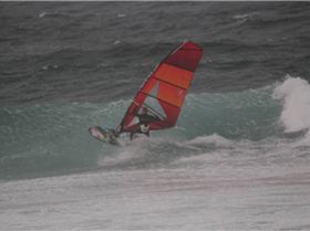 Duncan sailing Maroubra Beach in a Southerly