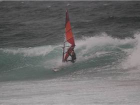 Duncan sailing Maroubra Beach in a Southerly