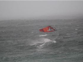 Duncan sailing Maroubra Beach in a Southerly