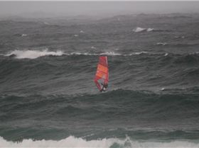 Duncan Sailing Maroubra in a Southerly