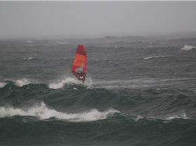 Duncan Sailing Maroubra in a Southerly