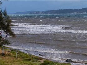 Valentine big Monday 22nd Oct 12 - 30kts -45kts