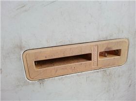 Looking for mast holder