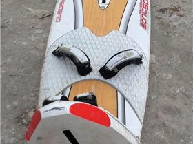 Watch out for the shallow areas near the island...