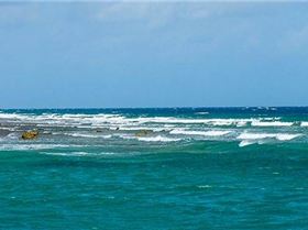 no waves on the reef