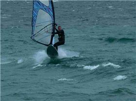 Winter northerly winds in thr bay