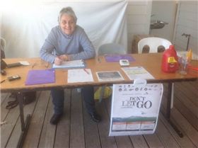 WNSW com rep!! at rego desk