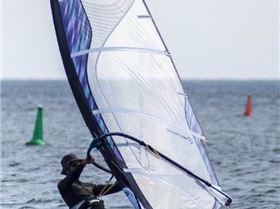 Yuki on a light Easterly