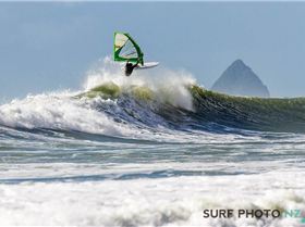 Thomas Davies on his way to winning NZ Wave Nationals!