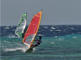 TABUHAN ISLAND WINDSURFING