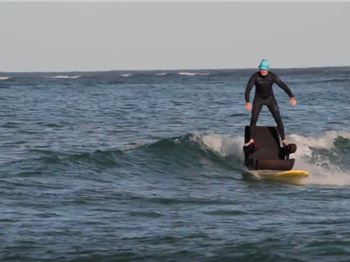 Where does Dogman find all these couches to surf? - Stand Up Paddle News