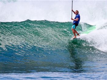 SUP Surfing Lizard Island with a Couple of Monkeys. - Stand Up Paddle News