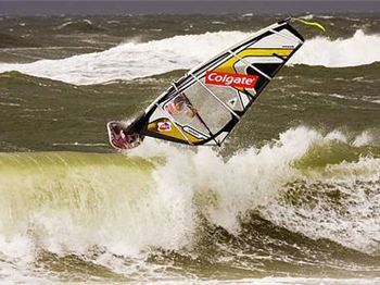 Moroccan Magic - UMI Pictures presents two days in Morocco with top PWA rider Th - Windsurfing News