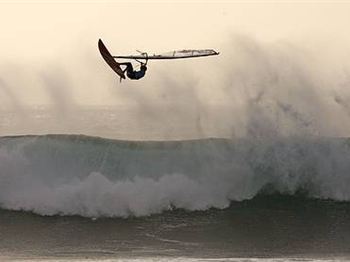 Angulo Cabo Verde - The World Champ unveils his new look website - Windsurfing News