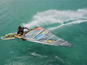 Action Sports Awards - Albeau has been nominated for the prestigious Laureus Awa - Windsurfing News