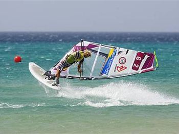 Paskowski Prepped - One of the PWA's finest freestylers casts his view on Austri - Windsurfing News