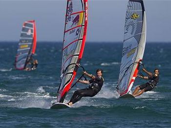 PWA Catalunya World Cup - Day 1 - Windsurfing News