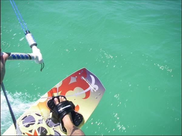 Kitesurfing board control