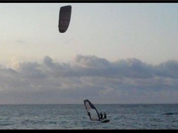 Windsurfer & Kitesurfing on one board... - Kitesurfing News