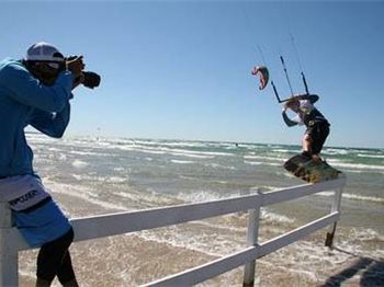 Sauble Beach Kite Jam on the Great Lakes - Kitesurfing News