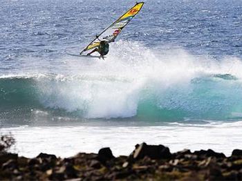 PWA Cabo Verde World Cup - Day 2 - Windsurfing News