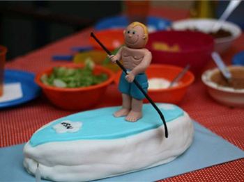 Happy Birthday to you! A SUP themed cake for two! - Stand Up Paddle News