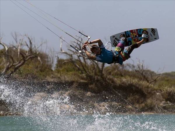 Ewan Jaspen - Freestyle kiteboarding