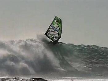 Hozza in SA - Phil Horrocks shows off his season?s highlights from the sun drenc - Windsurfing News